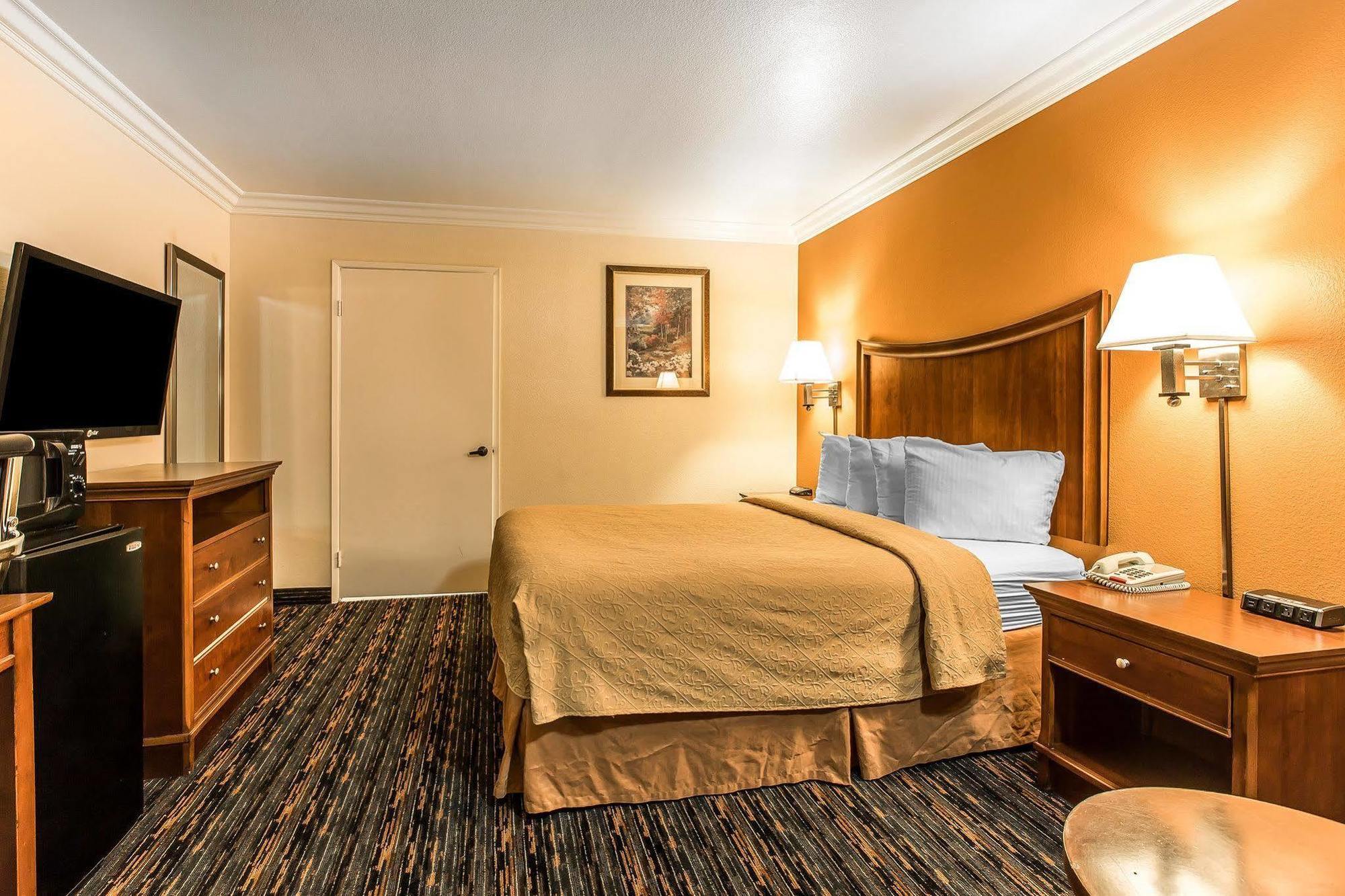 Quality Inn Lake Elsinore I-15 Exterior foto